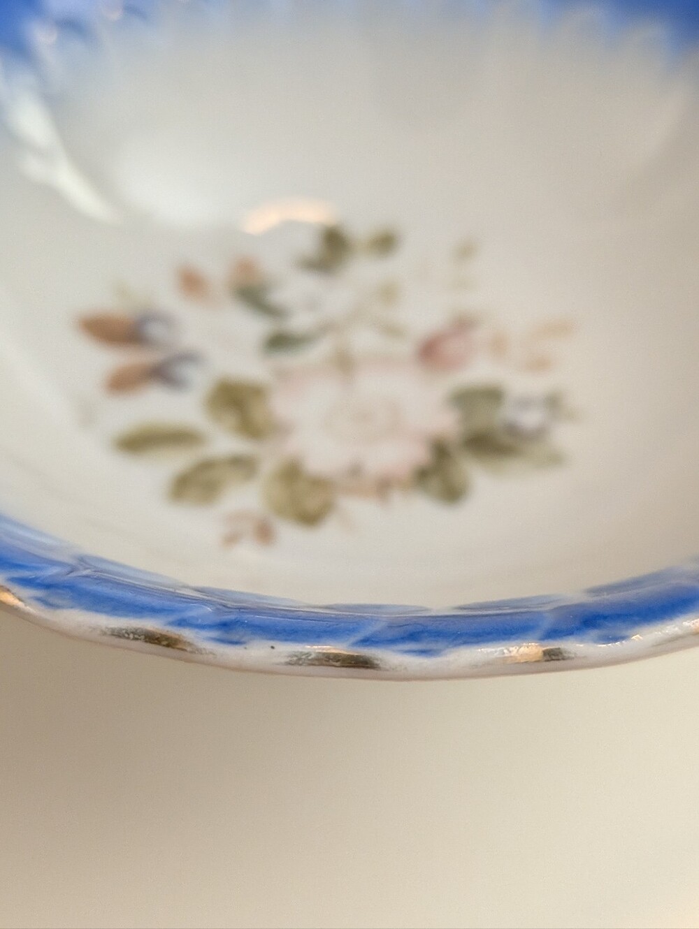 1950s Nippon Yoko Boeki, 5" Porcelain Scalloped Bowl – Japanese Vintage - Picture 8 of 9